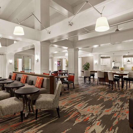 Addison Suites Bagian luar foto