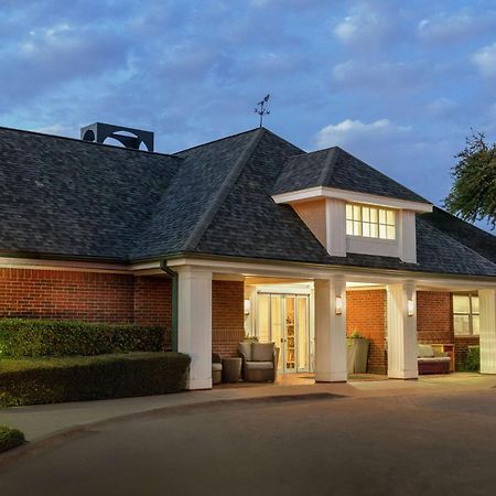 Addison Suites Bagian luar foto