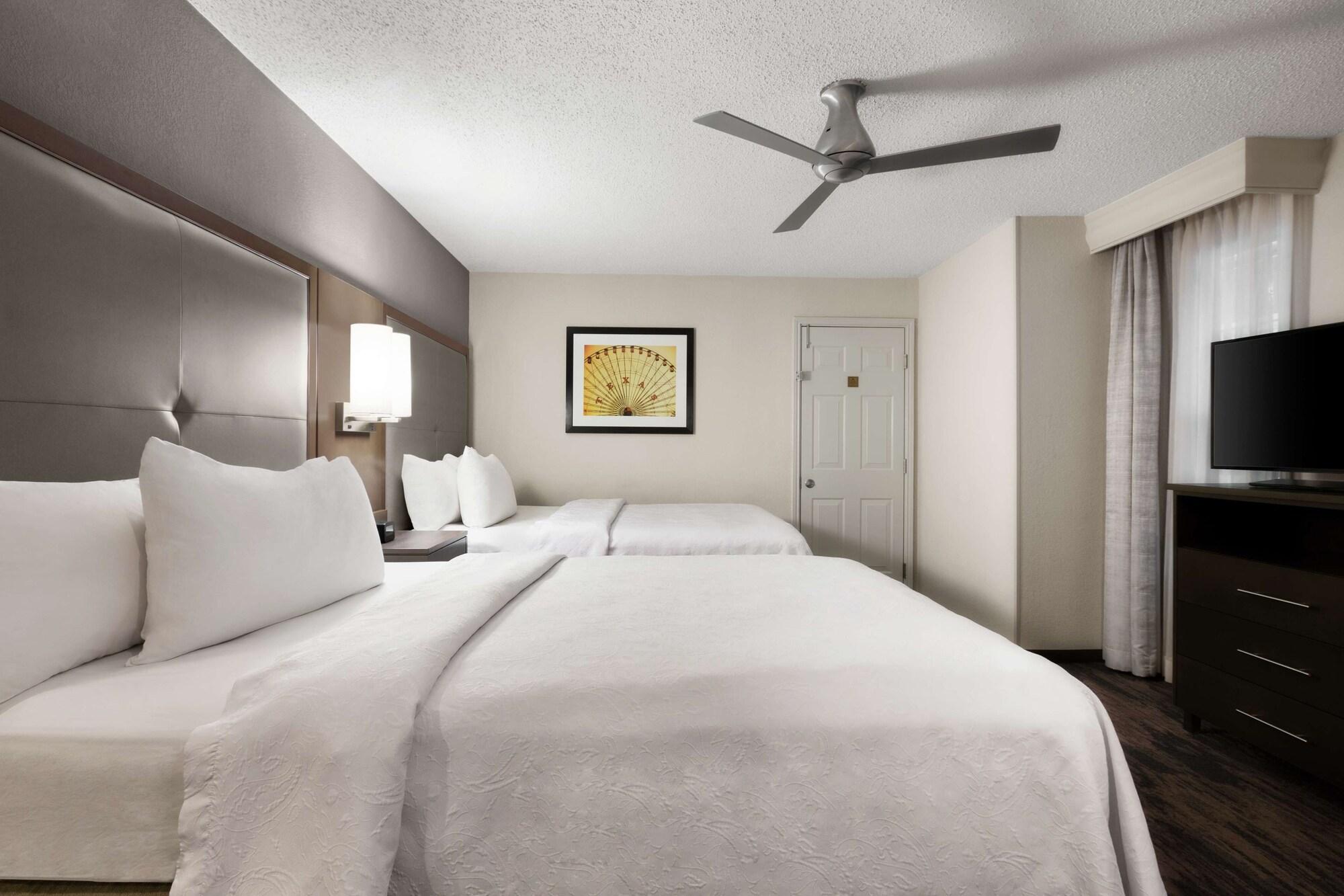 Addison Suites Bagian luar foto