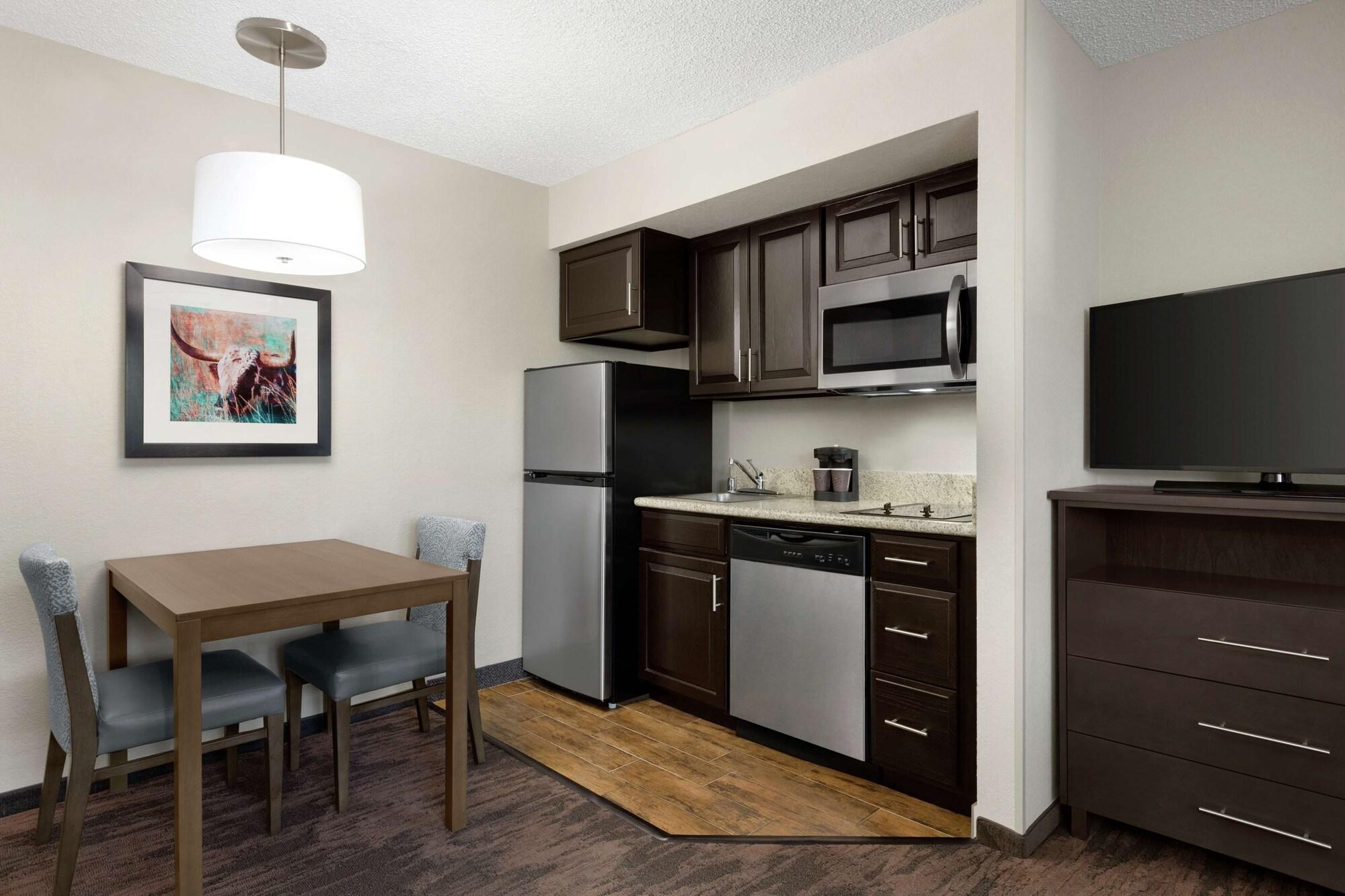 Addison Suites Bagian luar foto