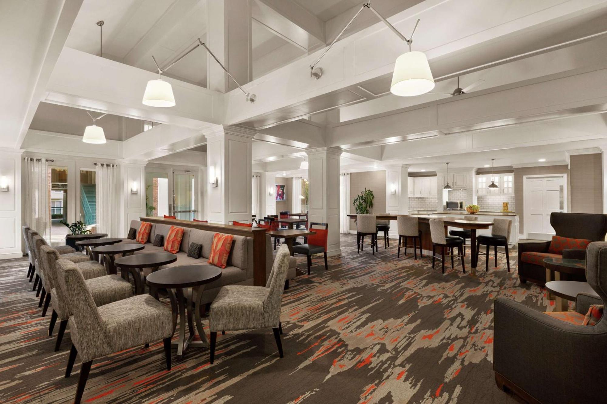 Addison Suites Bagian luar foto