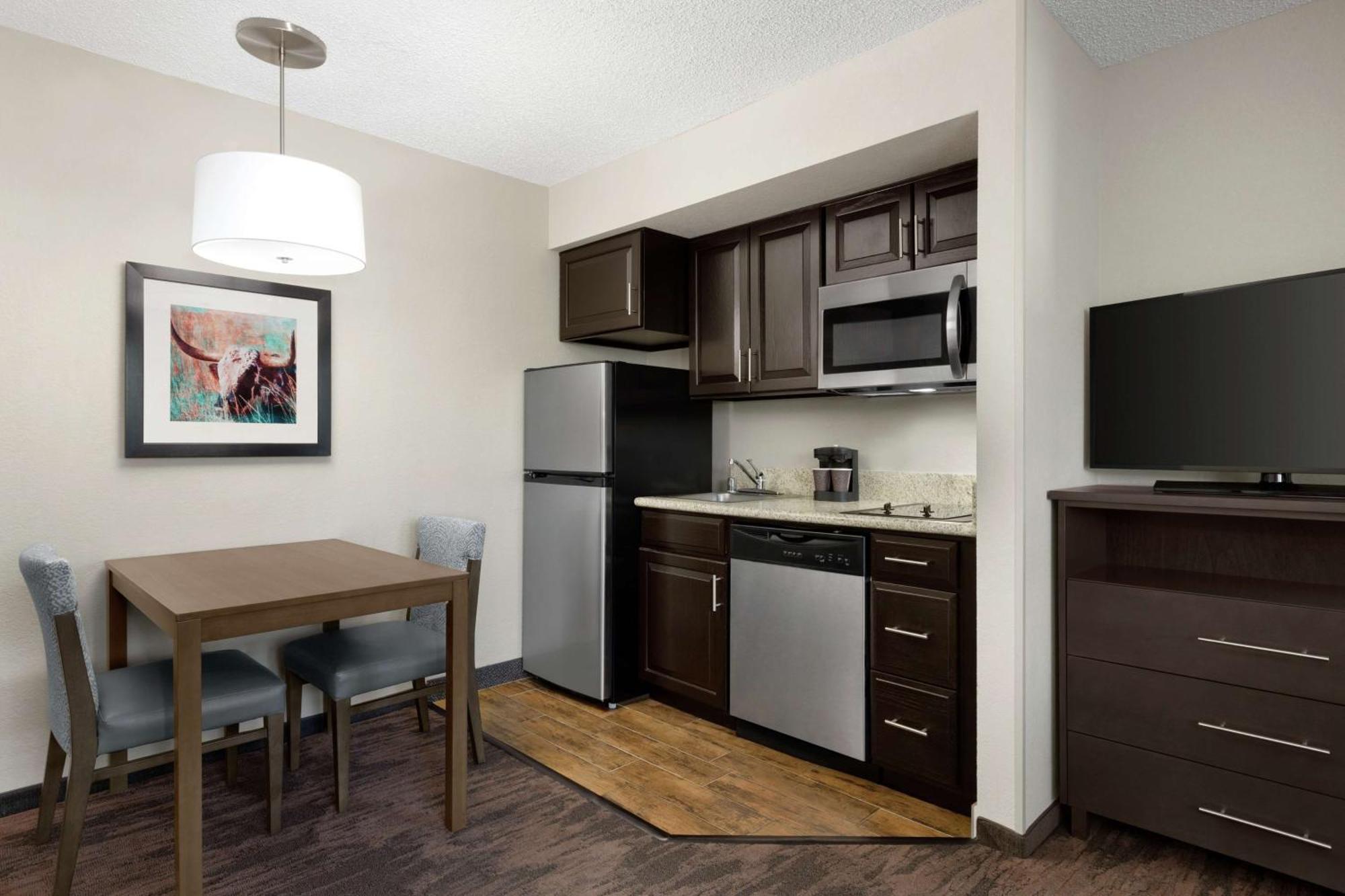 Addison Suites Bagian luar foto