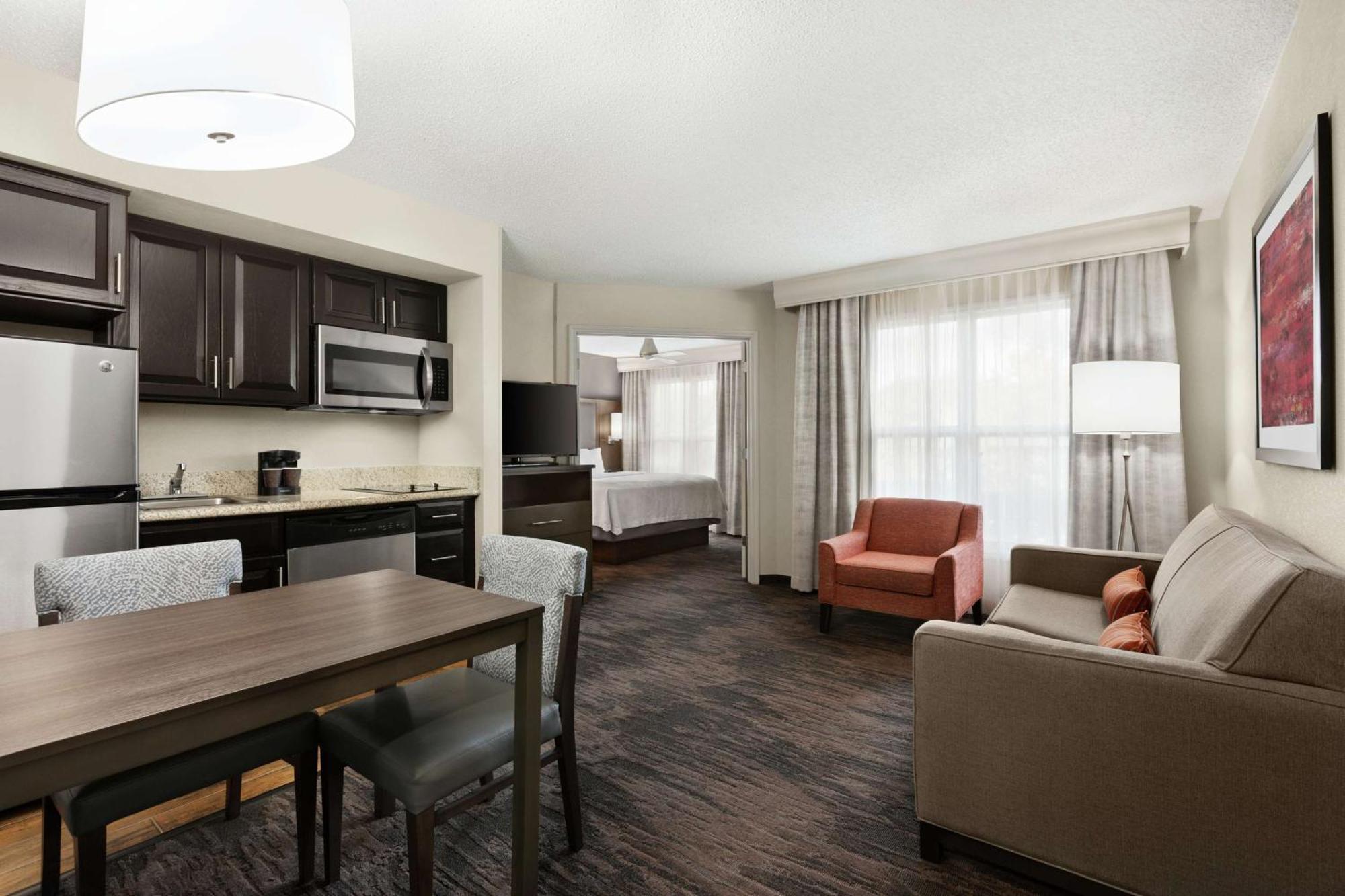 Addison Suites Bagian luar foto