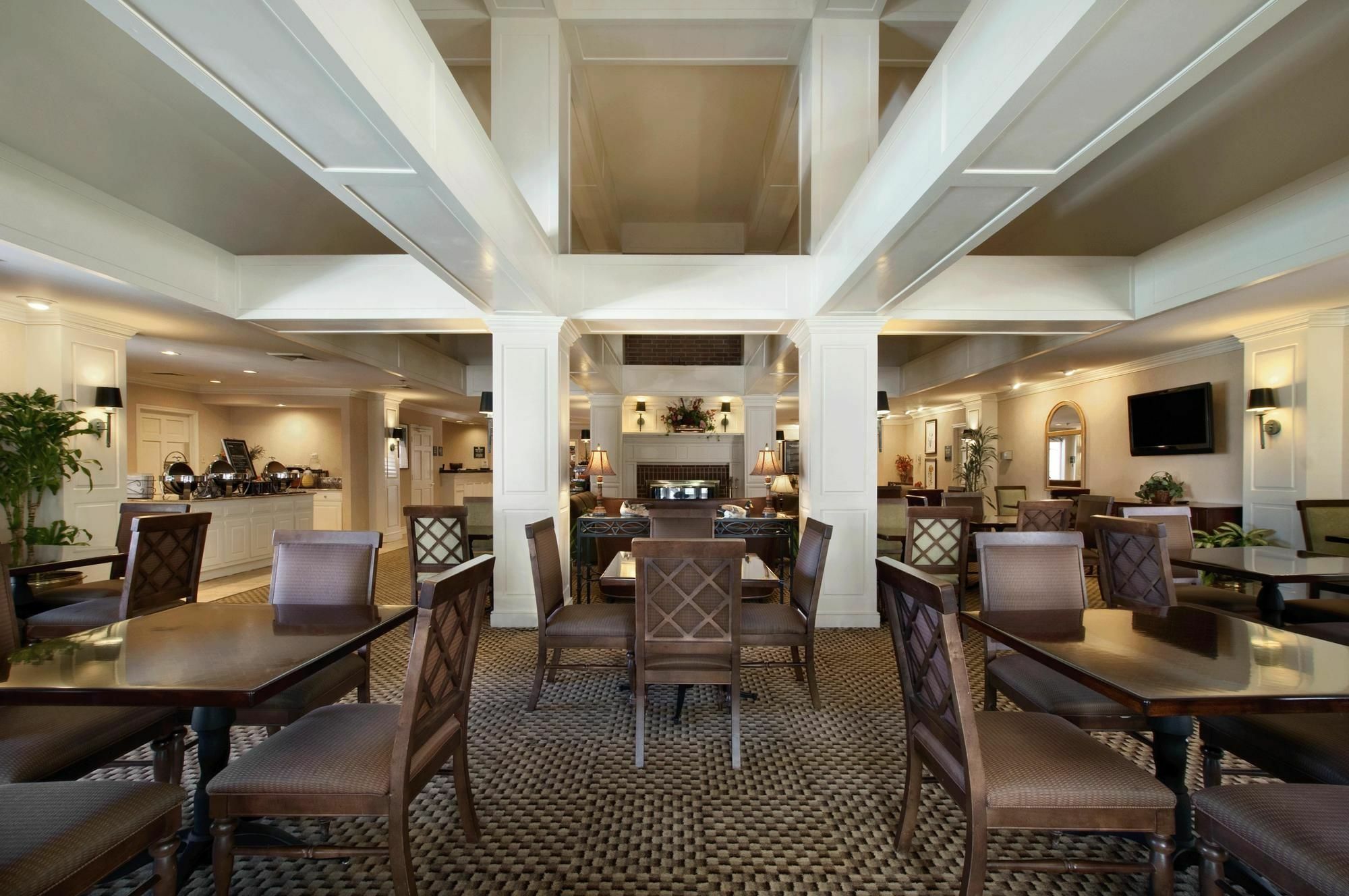 Addison Suites Bagian luar foto